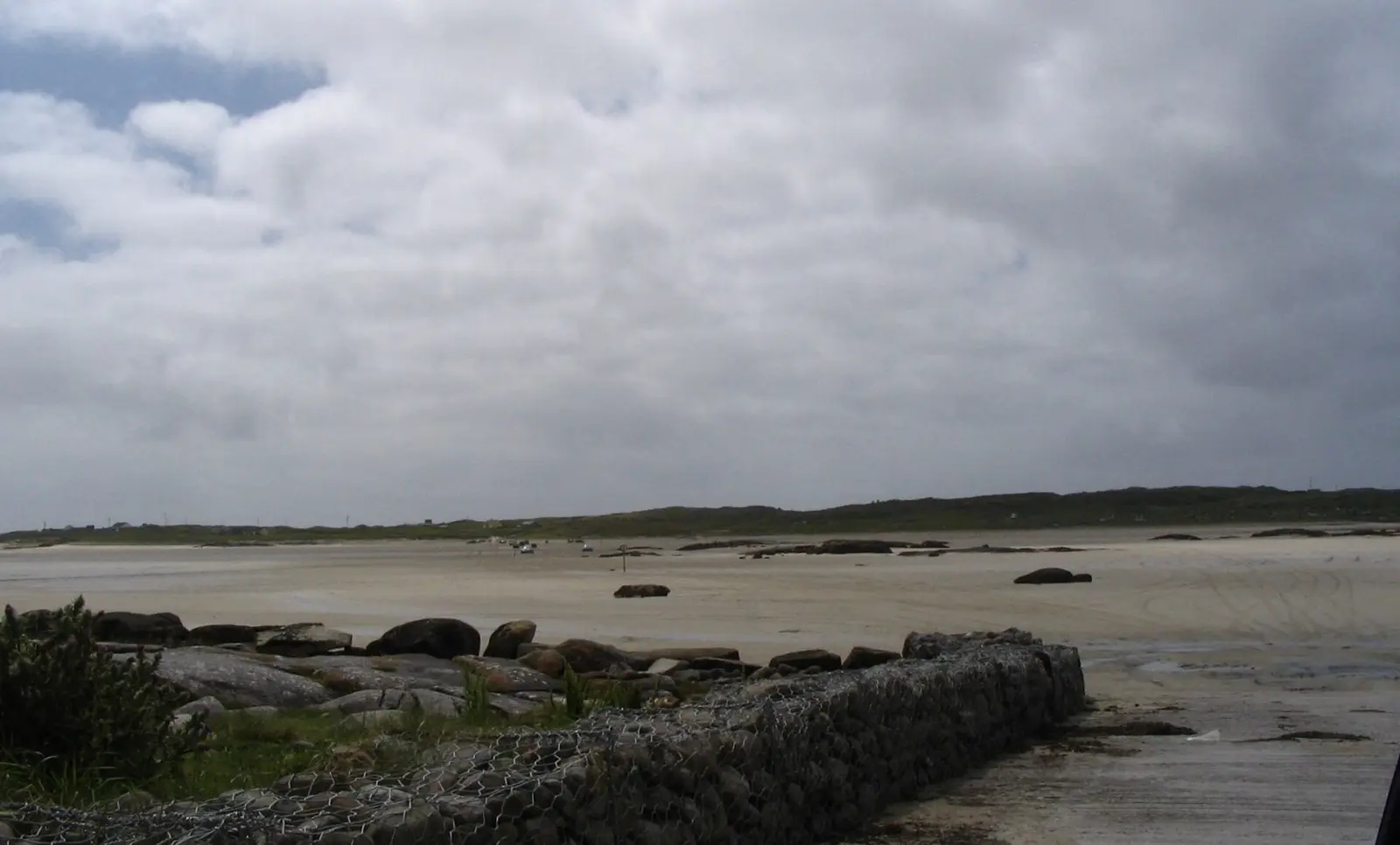 Claddaghduff quay - Omey strand: accès à Omey Island à marée basse.