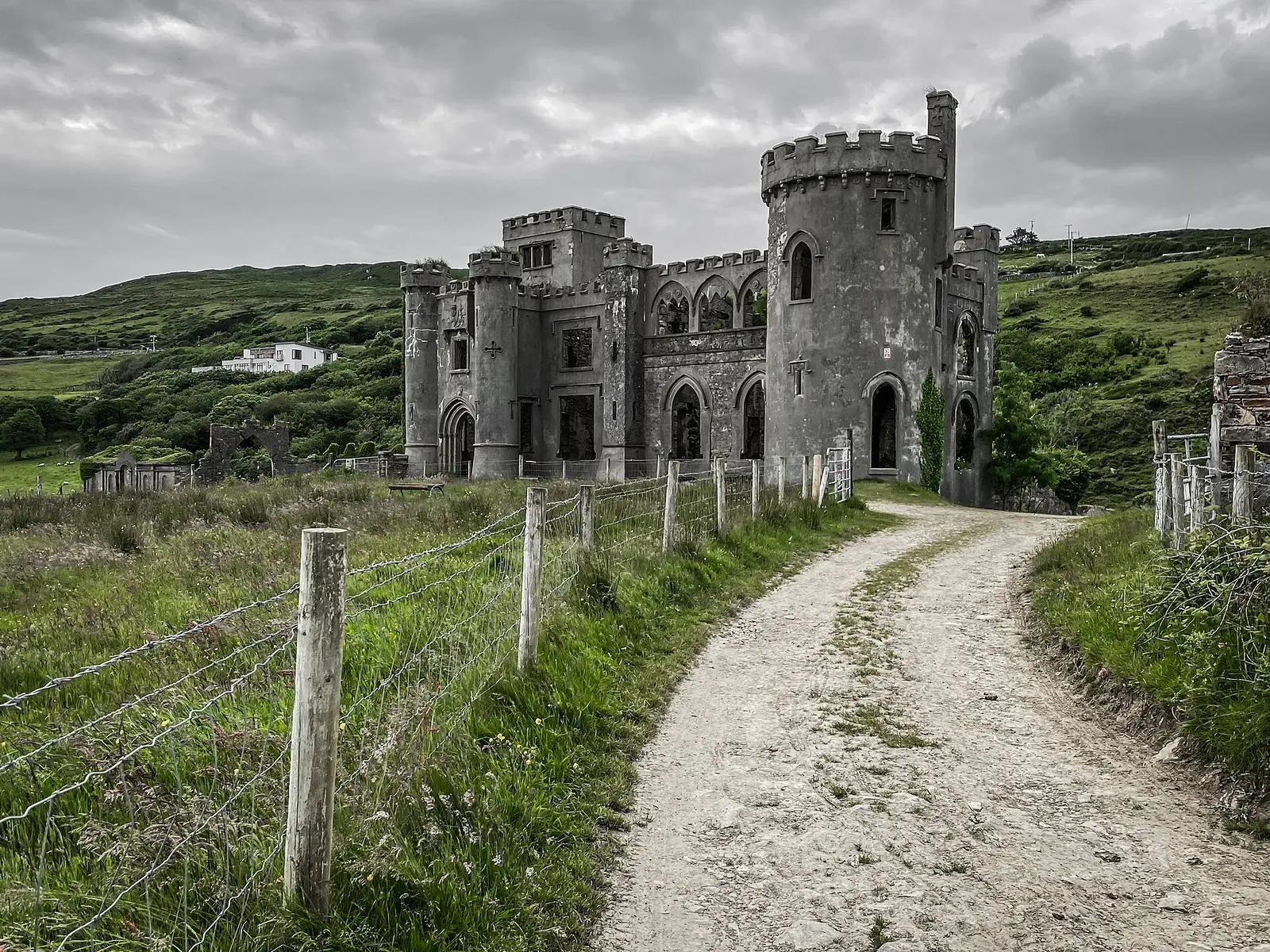 Clifden, Clifden Castle.