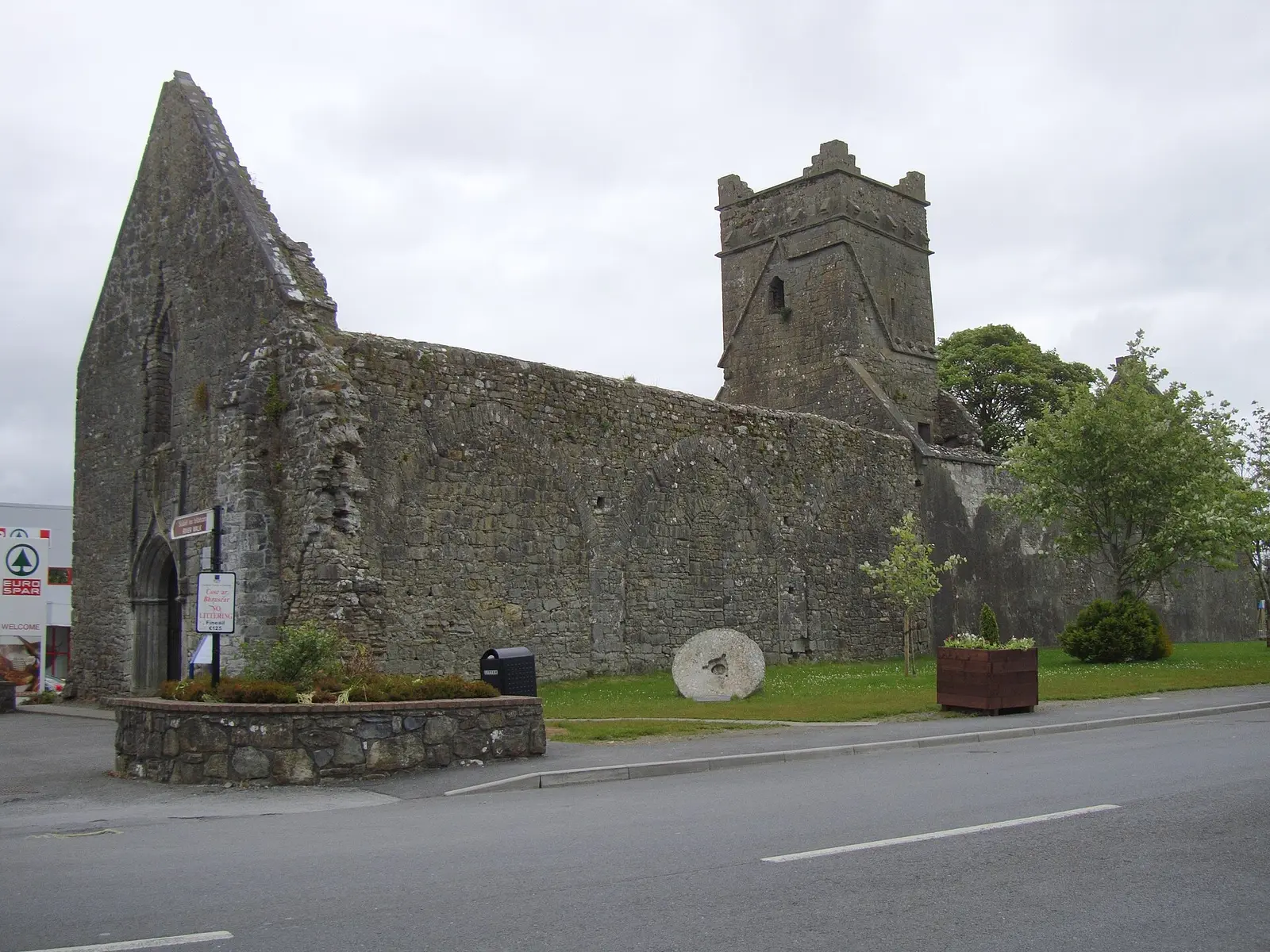 Dunmore Abbey