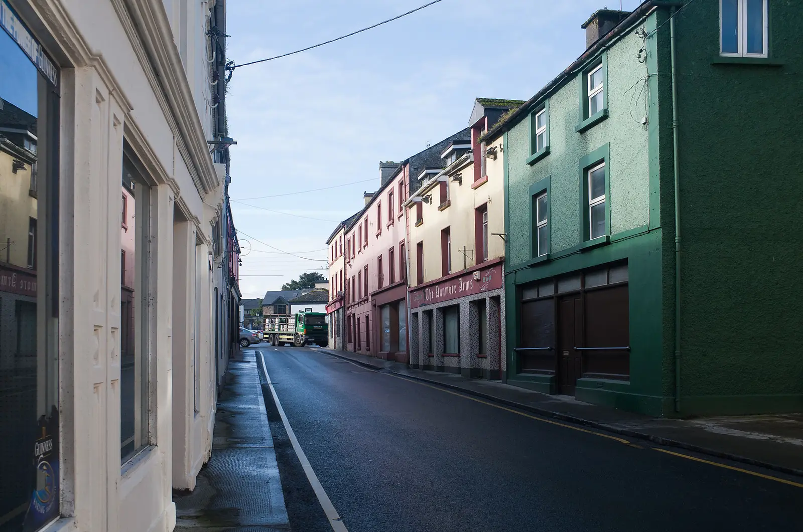 Bridge Street in Dunmore, looking north-east, with the pub The Dunmore Arms on the south side.