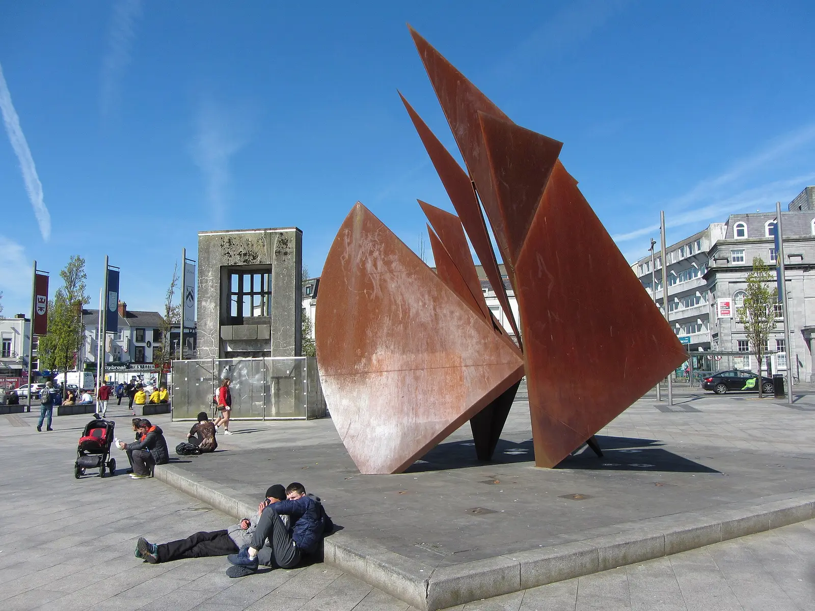 Eyre Square today, Kennedy Park at its centre