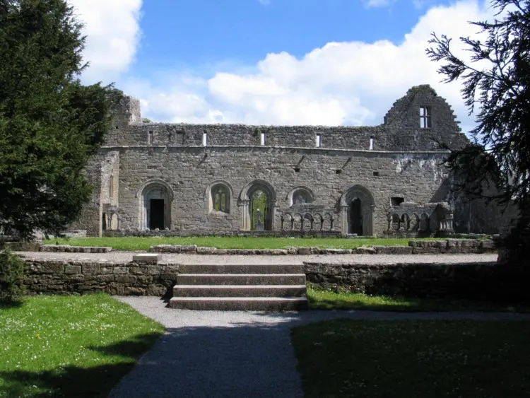 Ruine der Cong Abbey