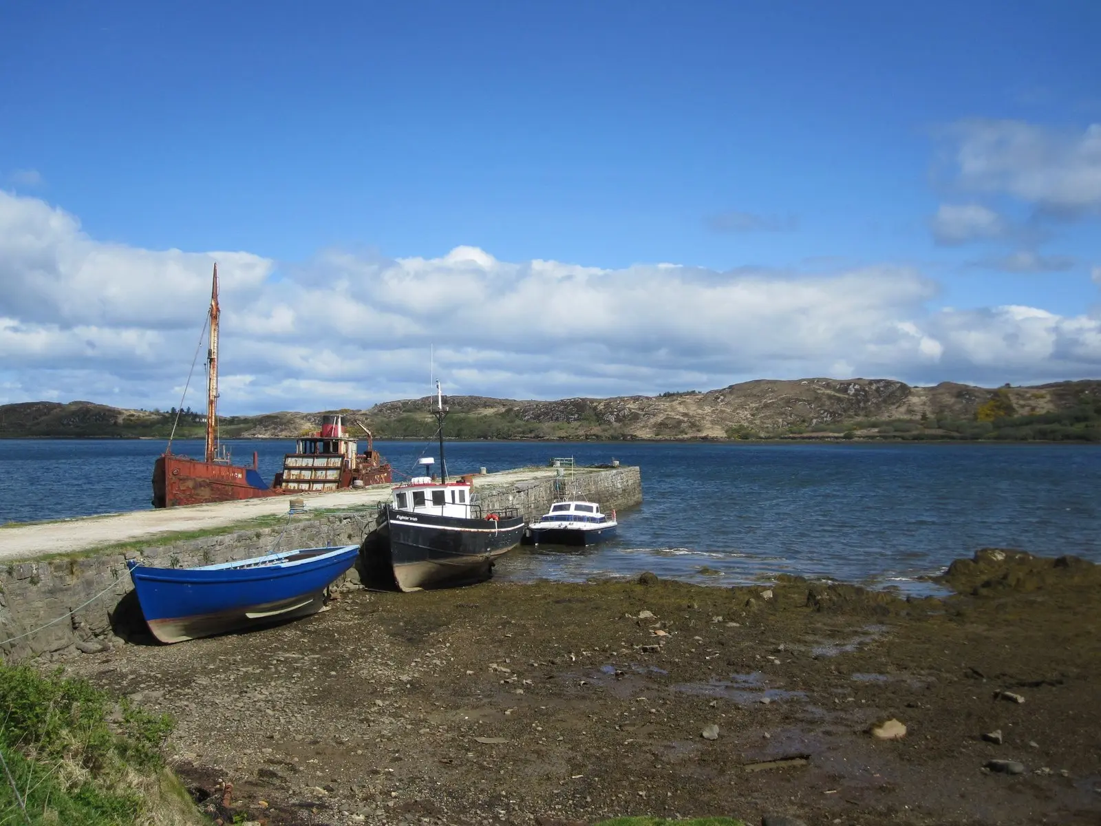 Quay at Keelkyle on Barnaderg Bay, west of Letterfrack
