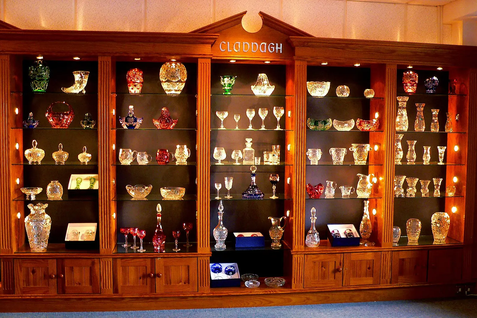 Moycullen - Celtic Crystal - Claddagh Crystal Display